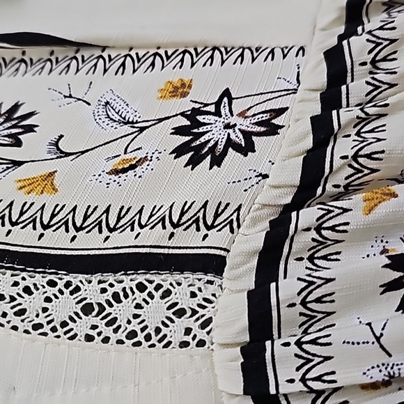 Nwt LOFT Creme/Black/Gold Floral Cap Sleeve V Neckline Resort Wear - Picture 16 of 17